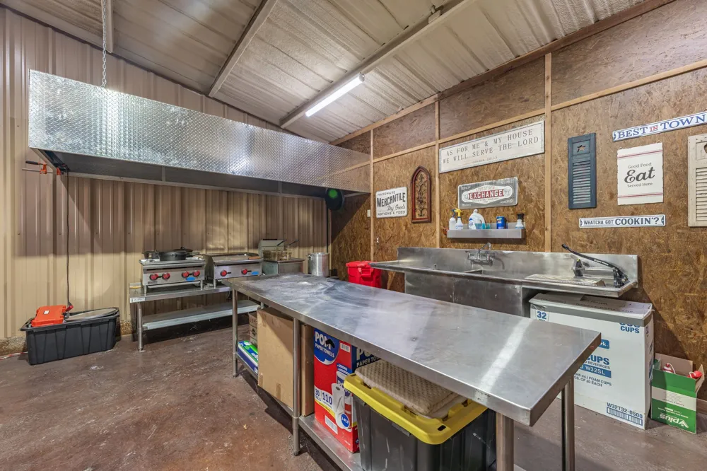 7203 Pump Station Road Jacksboro, TX 76458