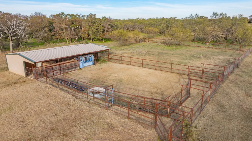 7203 Pump Station Road Jacksboro, TX 76458