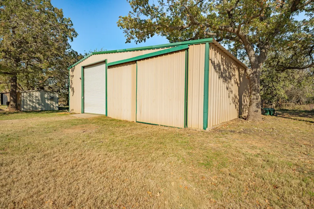 7203 Pump Station Road Jacksboro, TX 76458