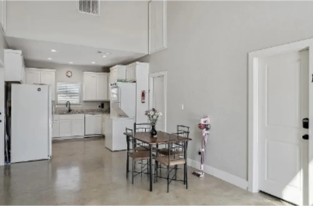703 Maple Street Commerce, TX 75428
