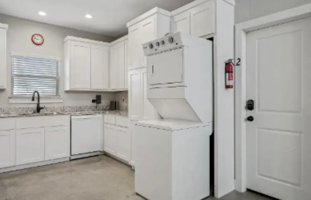 703 Maple Street Commerce, TX 75428
