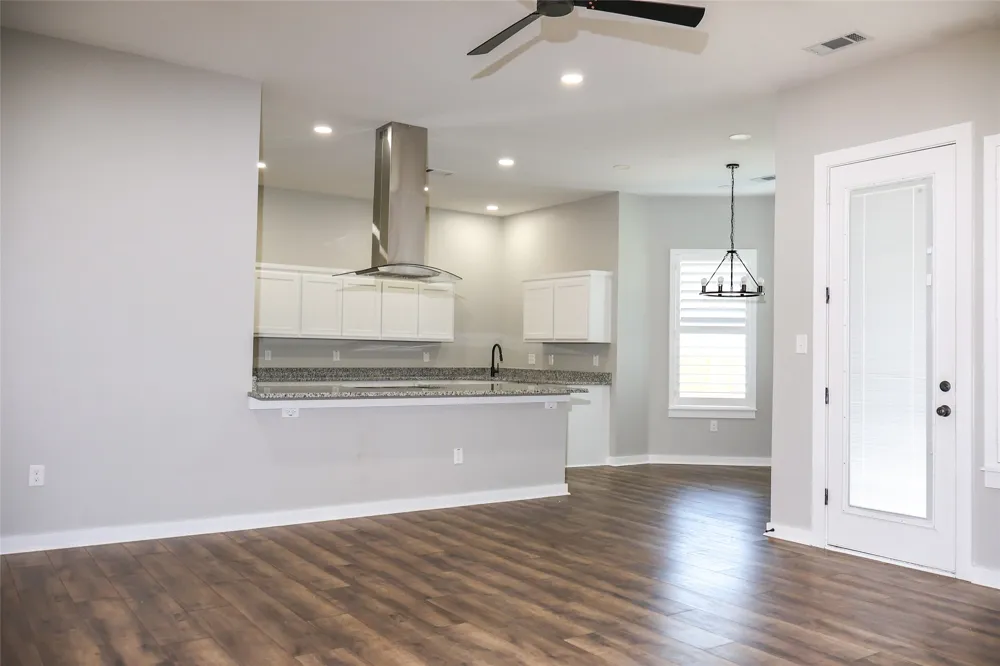 410 Simpson Southmayd, TX 75092