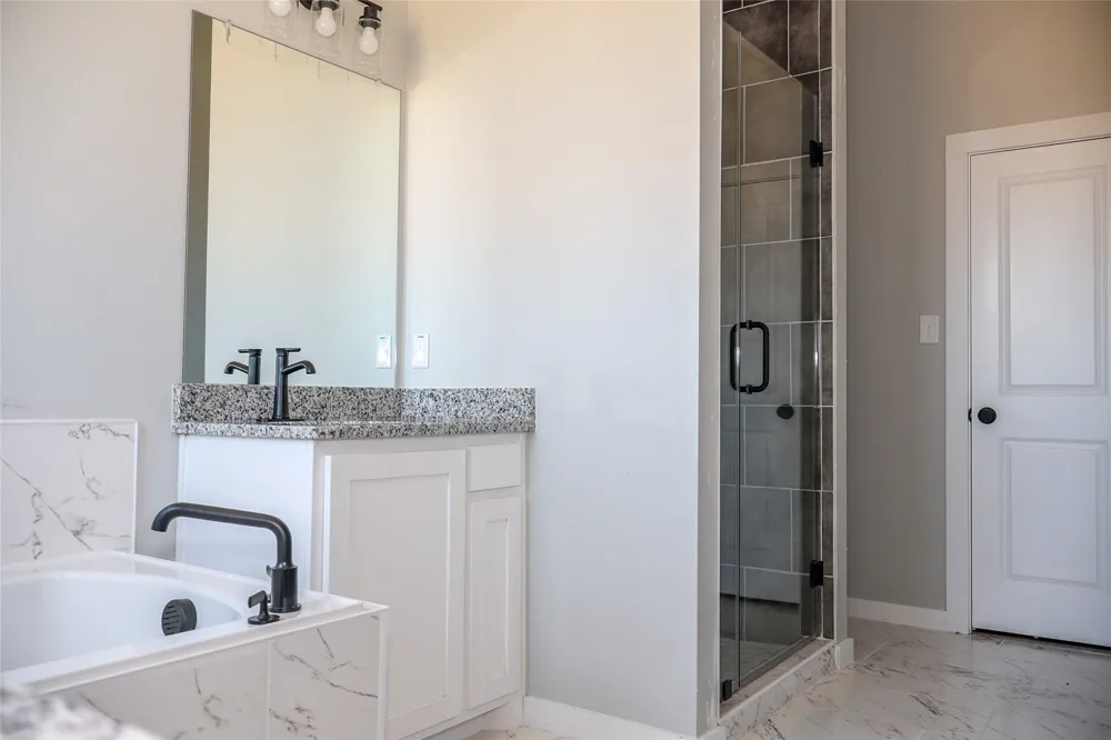 410 Simpson Southmayd, TX 75092