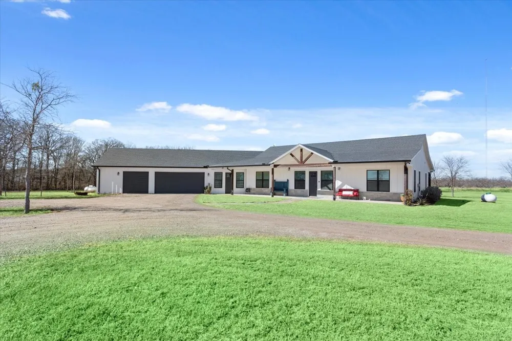 1652 Mount Moriah Road Riesel, TX 76682