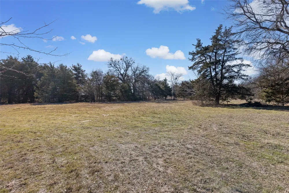 37 CR 1130 Cumby, TX 75402