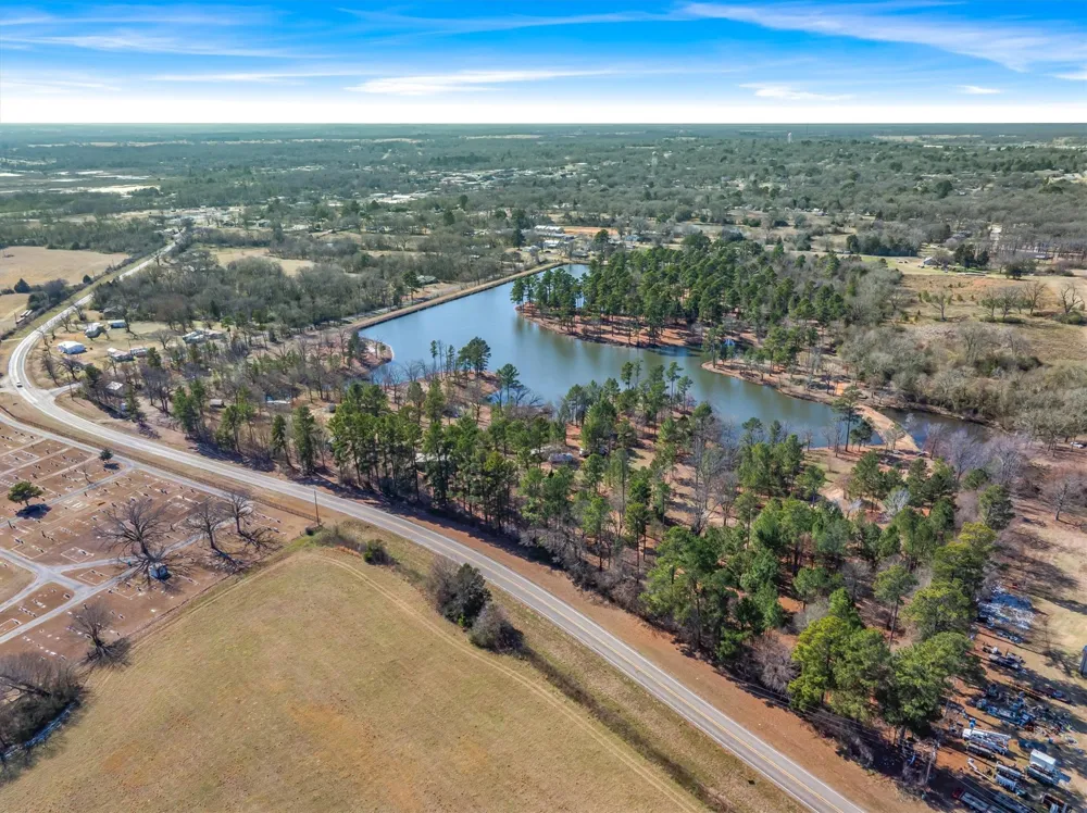 4776 FM 17 Grand Saline, TX 75140