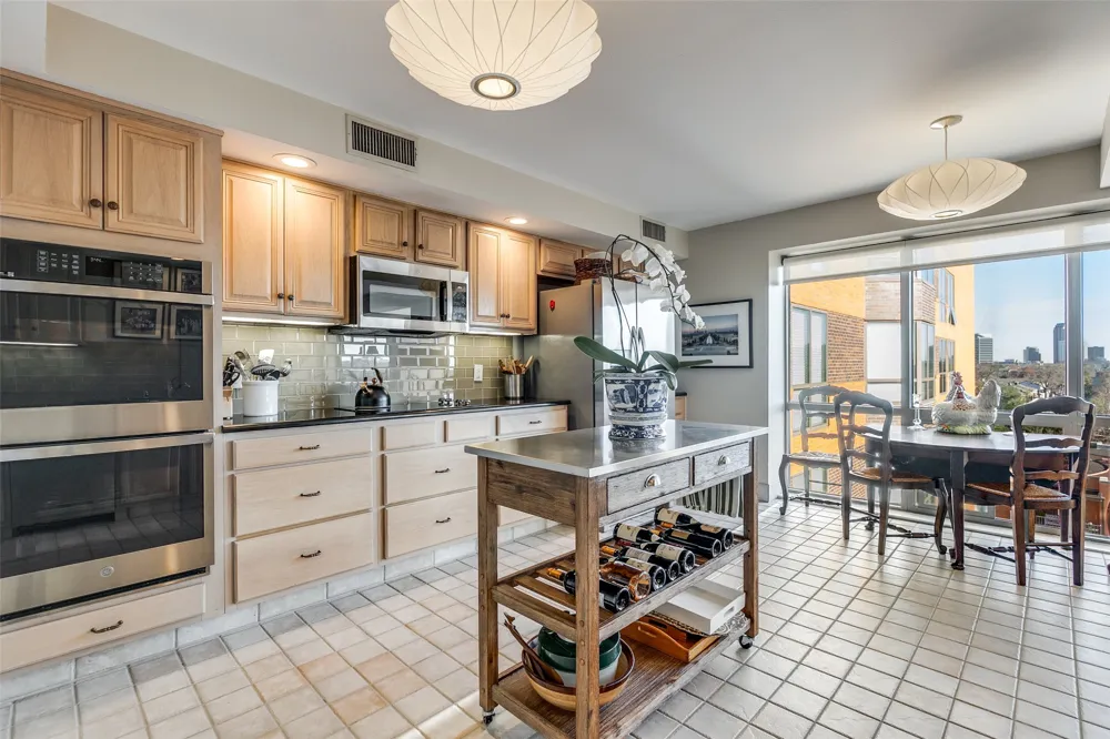 4242 Lomo Alto Drive #N70 Highland Park, TX 75219