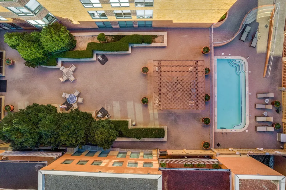 4242 Lomo Alto Drive #N70 Highland Park, TX 75219