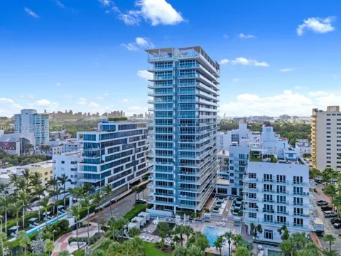 3739 Collins Ave #N-207
