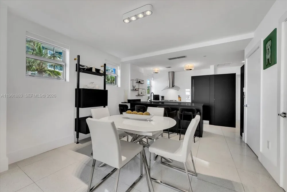3739 Collins Ave #N-207 Miami Beach, FL 33140