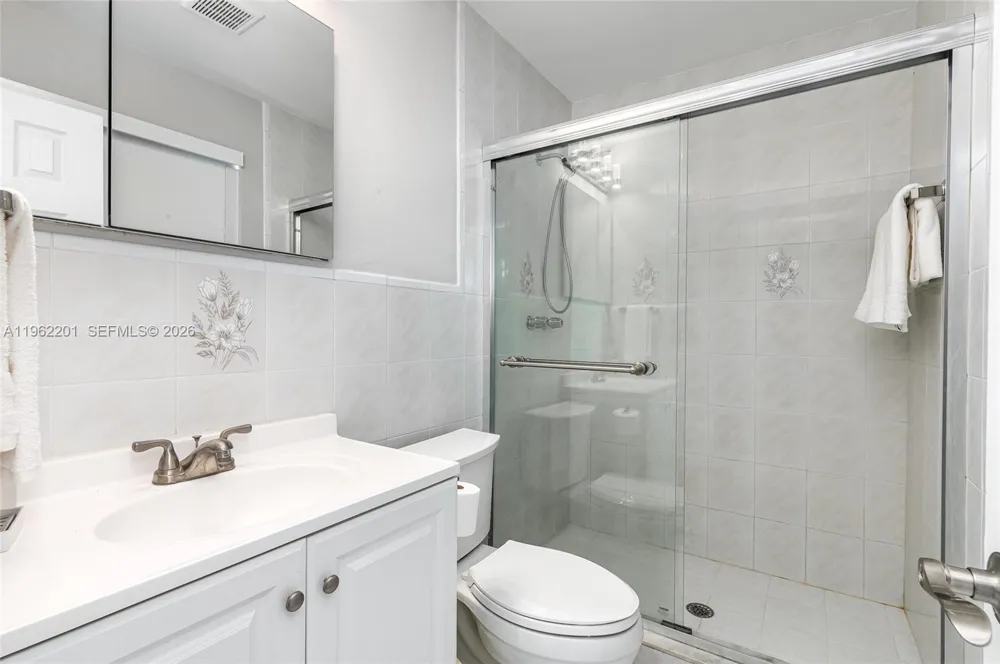 21320 NE 25th Court Miami, FL 33180