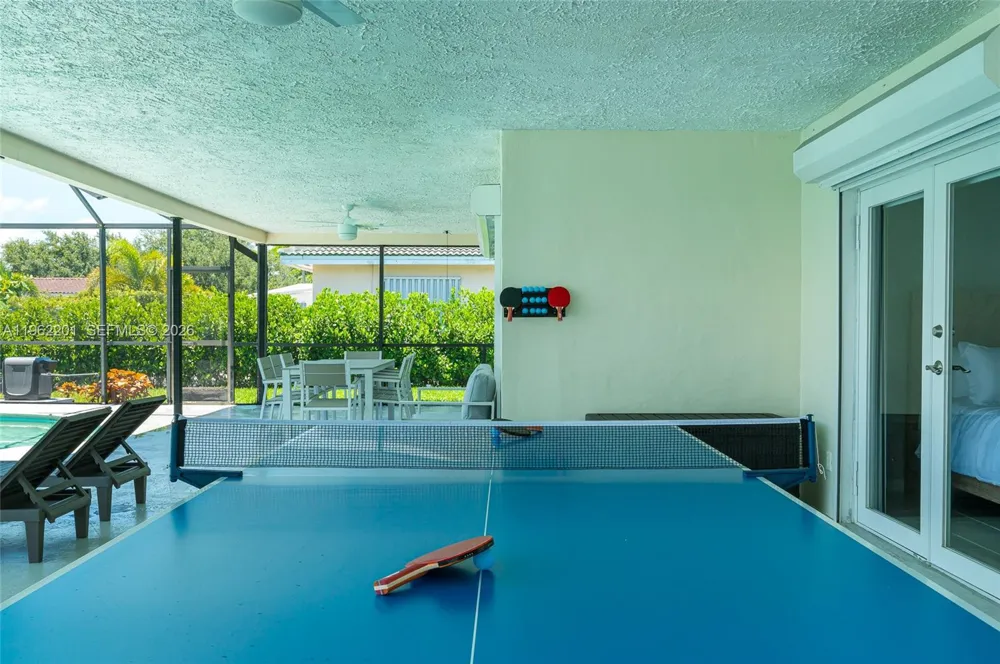 21320 NE 25th Court Miami, FL 33180