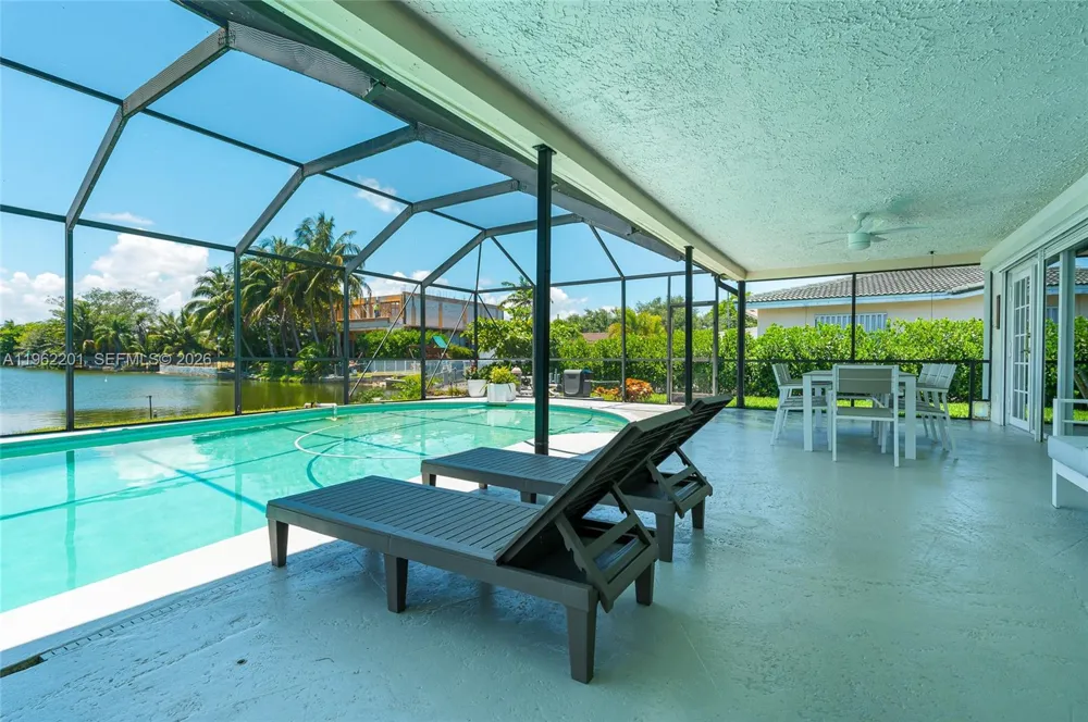 21320 NE 25th Court Miami, FL 33180