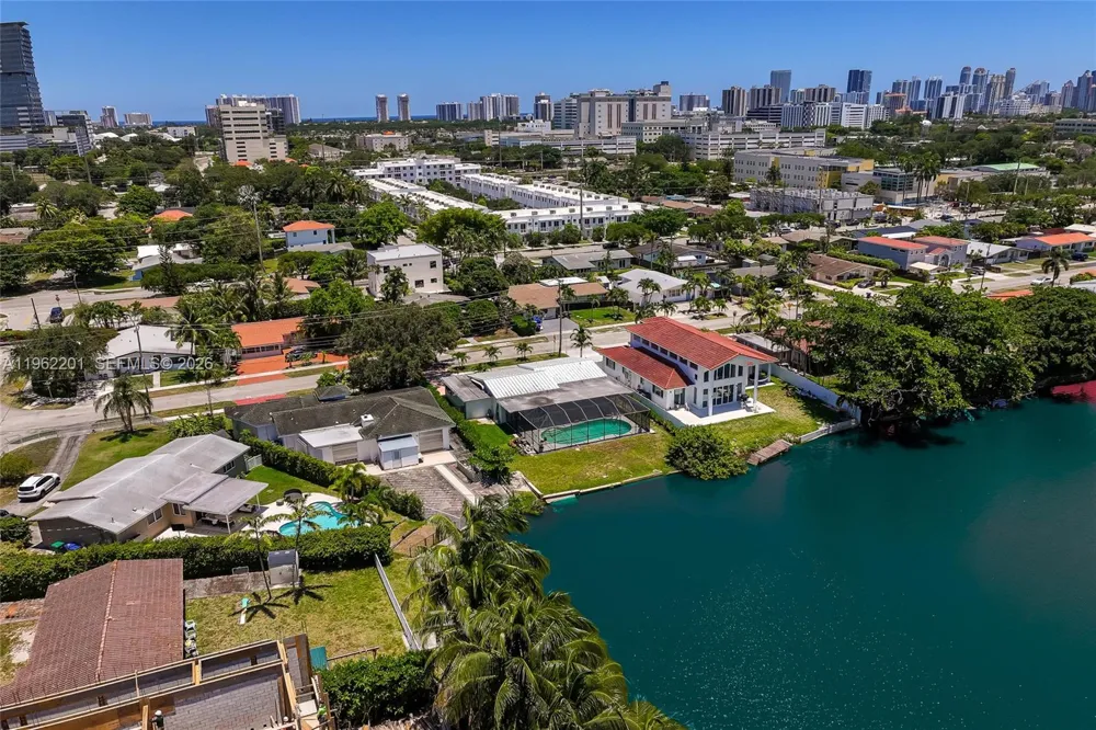 21320 NE 25th Court Miami, FL 33180