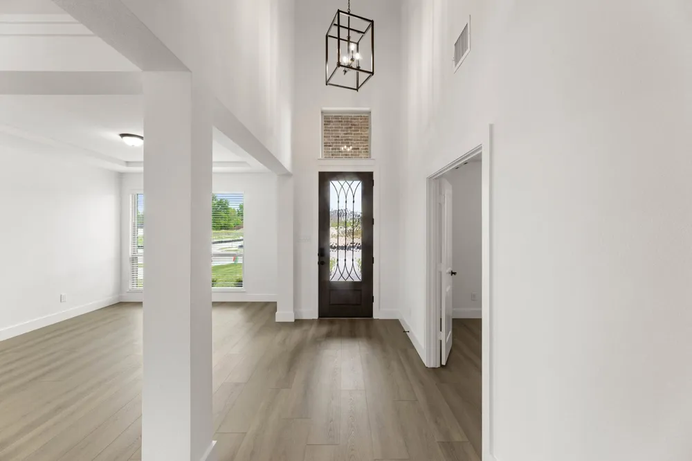 411 Hidden Lakes Drive DeSoto, TX 75115