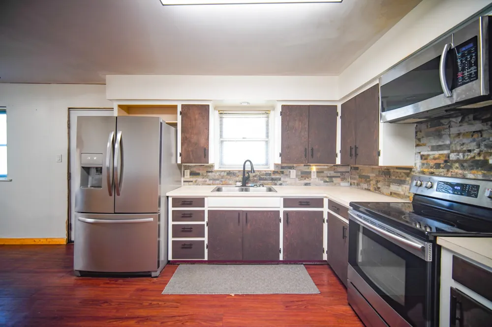 202 10th Street Jacksboro, TX 76458