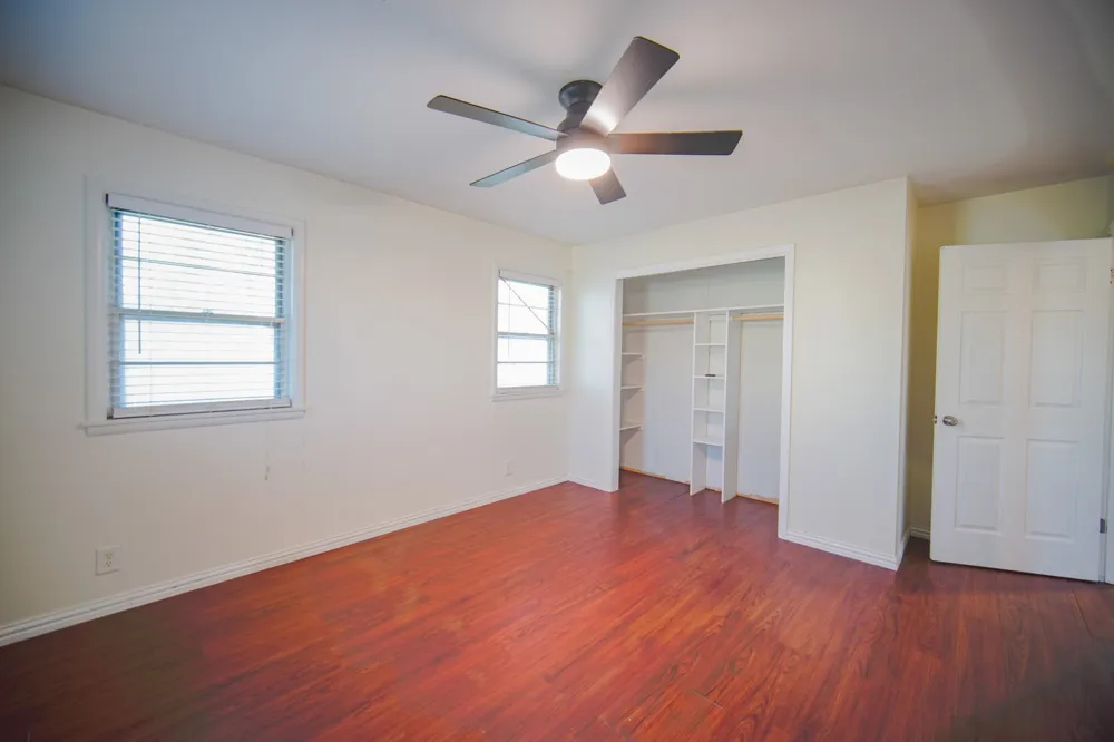 202 10th Street Jacksboro, TX 76458