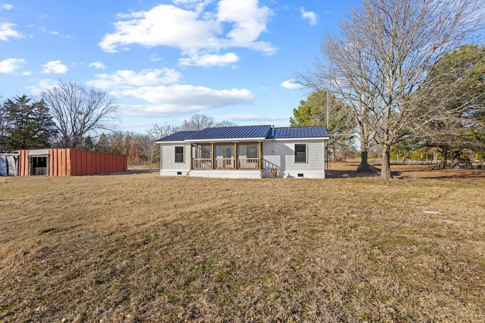 4572 County Road 2700 Telephone, TX 75488