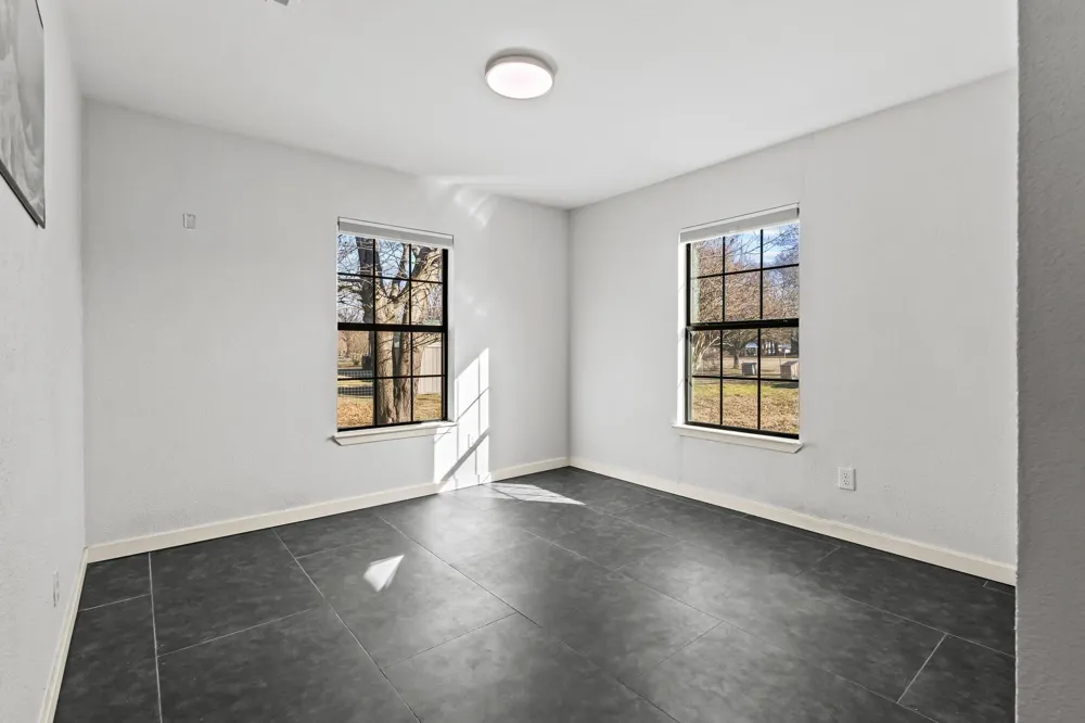 4572 County Road 2700 Telephone, TX 75488