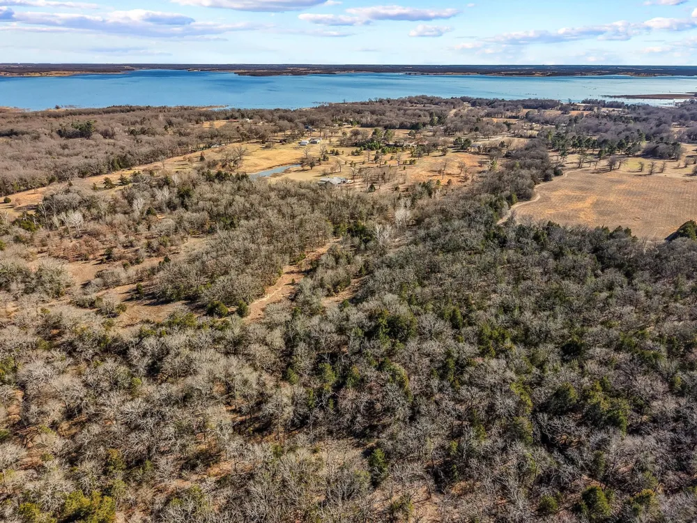 4572 County Road 2700 Telephone, TX 75488