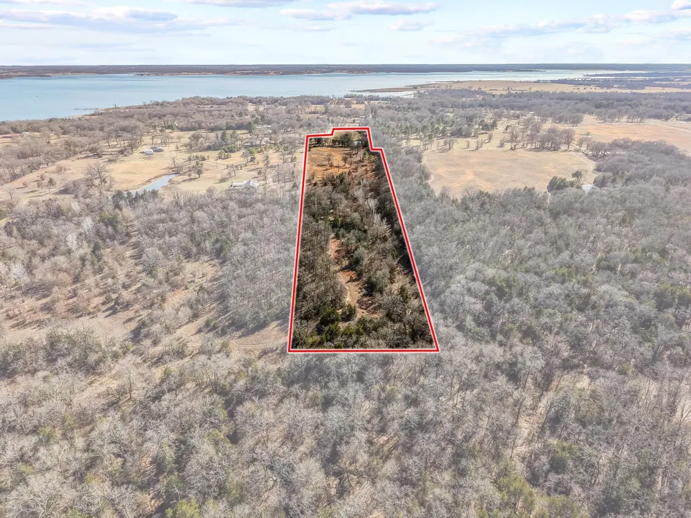 4572 County Road 2700 Telephone, TX 75488