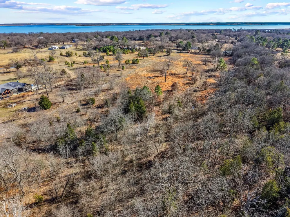 4572 County Road 2700 Telephone, TX 75488
