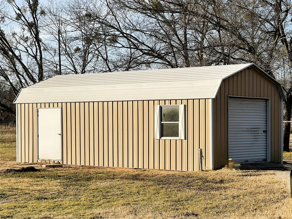 107 S Highway 14 Wortham, TX 76693