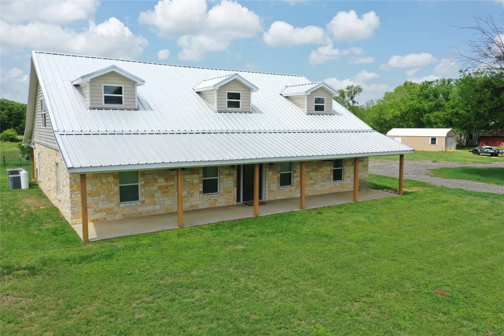 107 S Highway 14 Wortham, TX 76693
