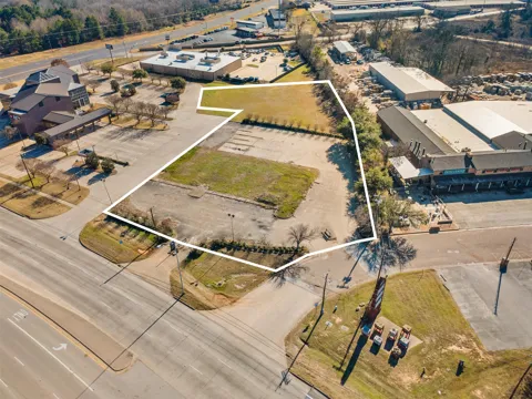 3909 S Southwest Loop 323