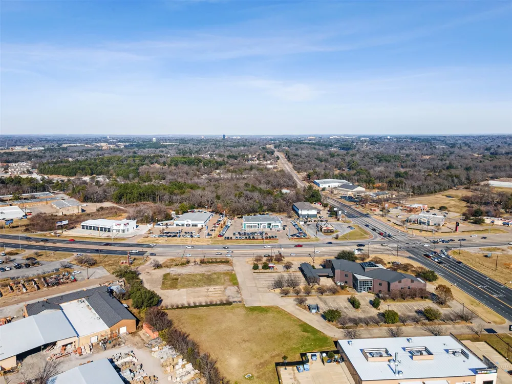 3909 S Southwest Loop 323 Tyler, TX 75701