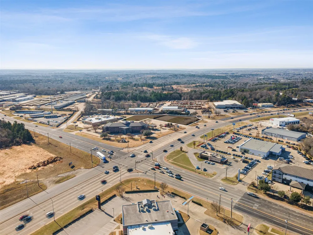 3909 S Southwest Loop 323 Tyler, TX 75701