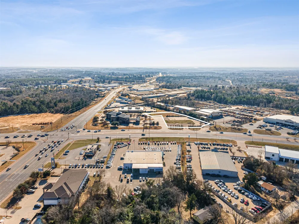 3909 S Southwest Loop 323 Tyler, TX 75701
