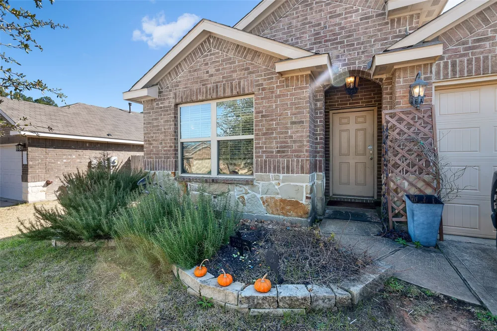 14011 Lake Crescent Drive Conroe, TX 77384