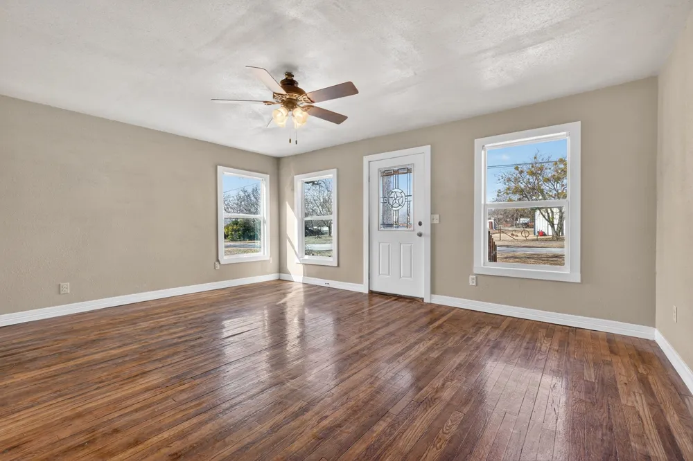 535 Hurt Dublin, TX 76446