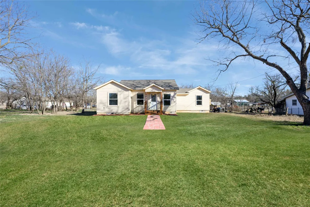 535 Hurt Dublin, TX 76446