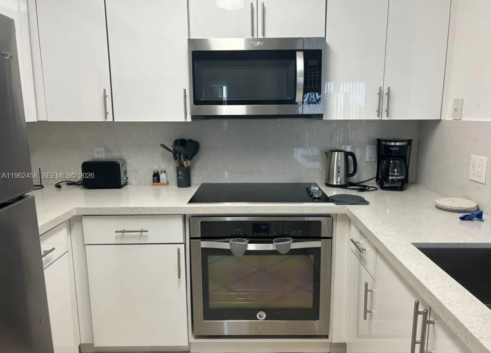 19999 E Country Club Dr #1501 Aventura, FL 33180