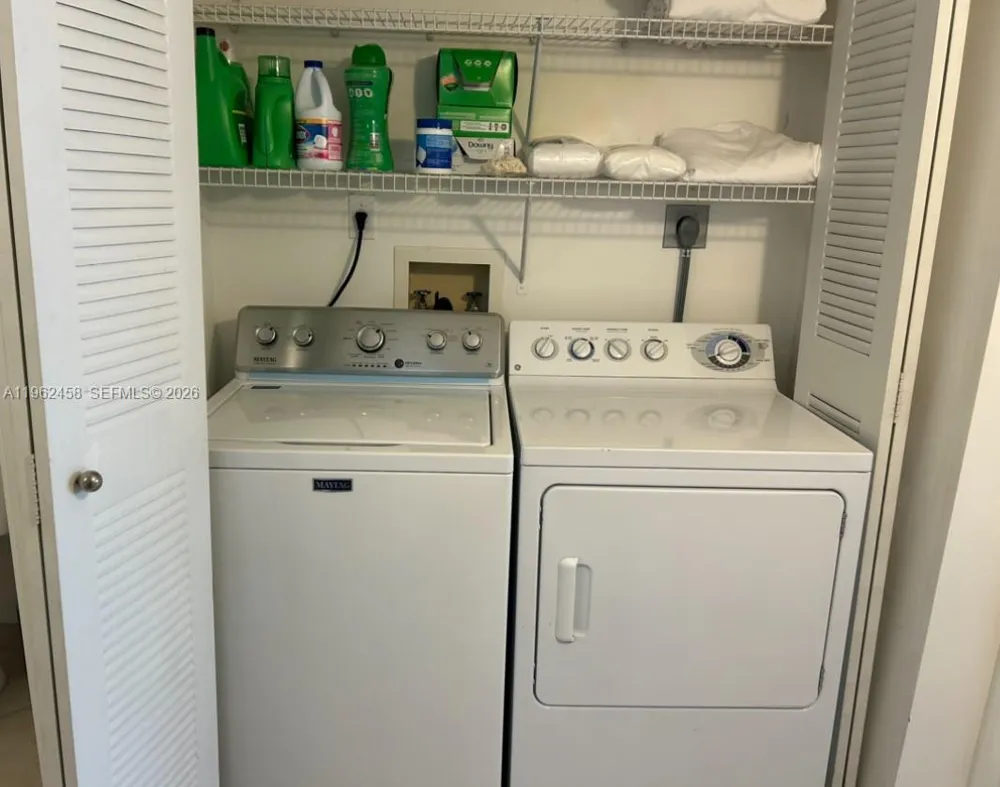 19999 E Country Club Dr #1501 Aventura, FL 33180
