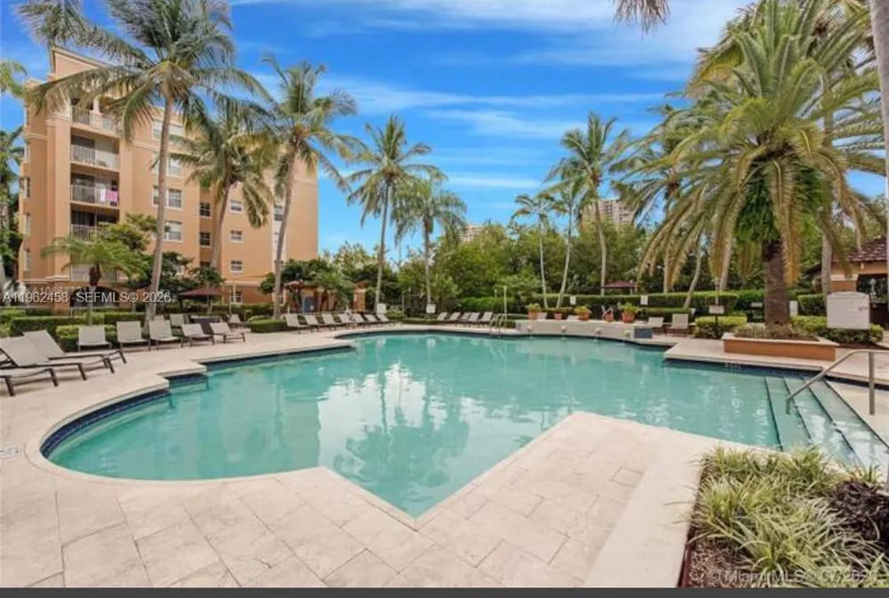 19999 E Country Club Dr #1501 Aventura, FL 33180