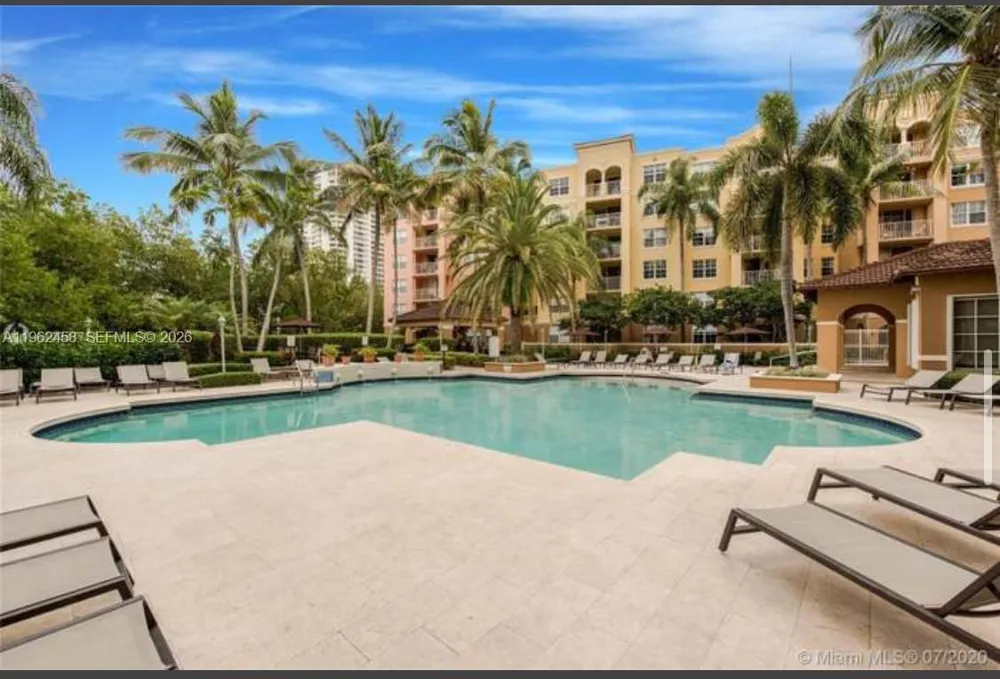 19999 E Country Club Dr #1501 Aventura, FL 33180