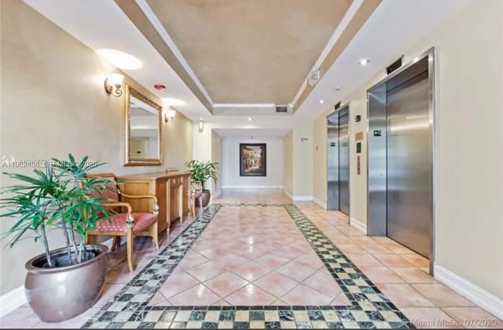 19999 E Country Club Dr #1501 Aventura, FL 33180