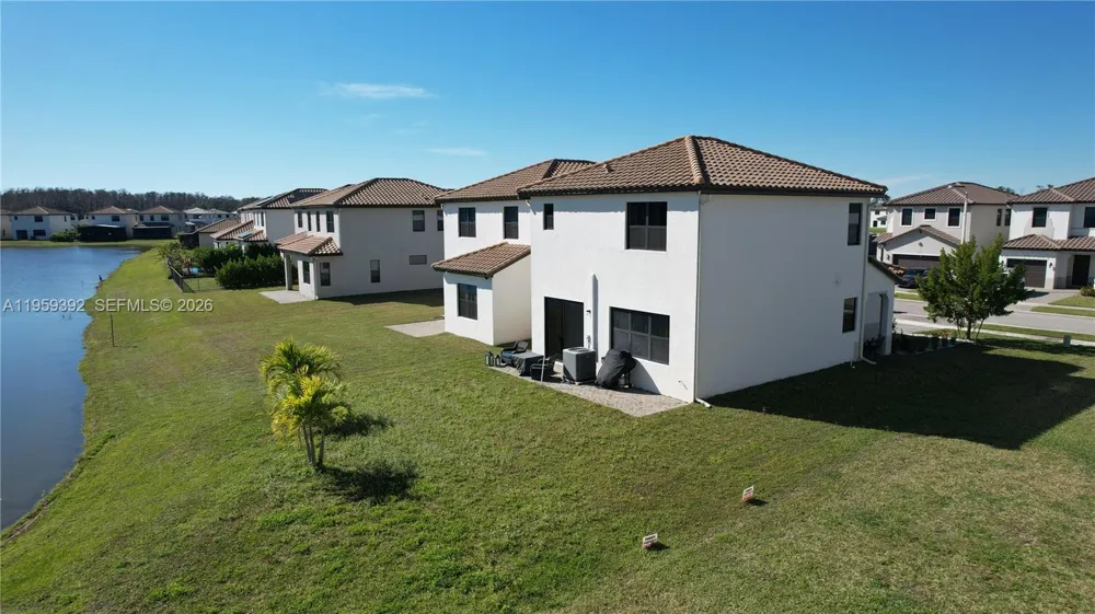 5632 Cerva LN Ave Maria, FL 34142