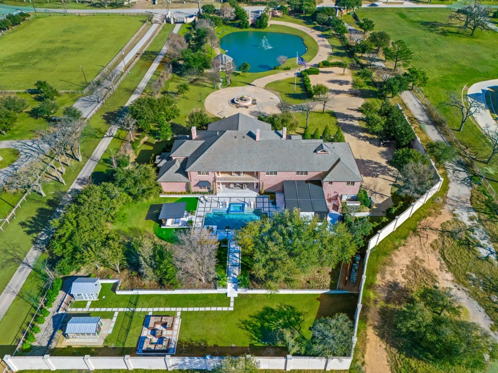 702 S White Chapel Boulevard Southlake, TX 76092