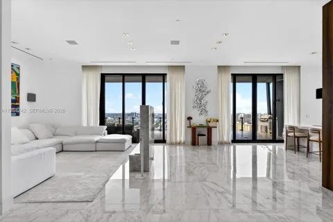 17141 Collins Ave #2902