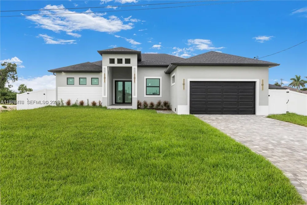 4330 NW 34th St Cape Coral, FL 33993
