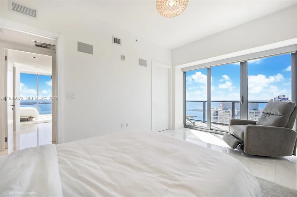 1451 Brickell Ave #3902 Miami, FL 33131