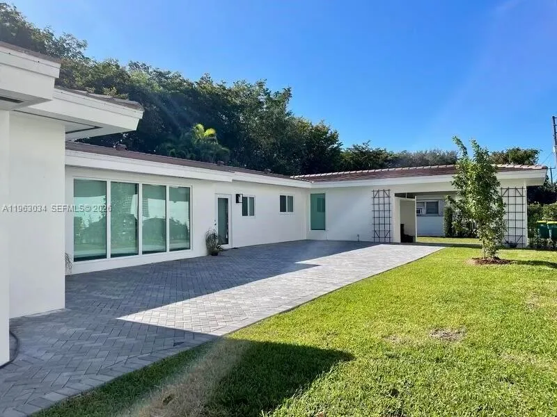 5352 Orduna Dr #0 Coral Gables, FL 33146