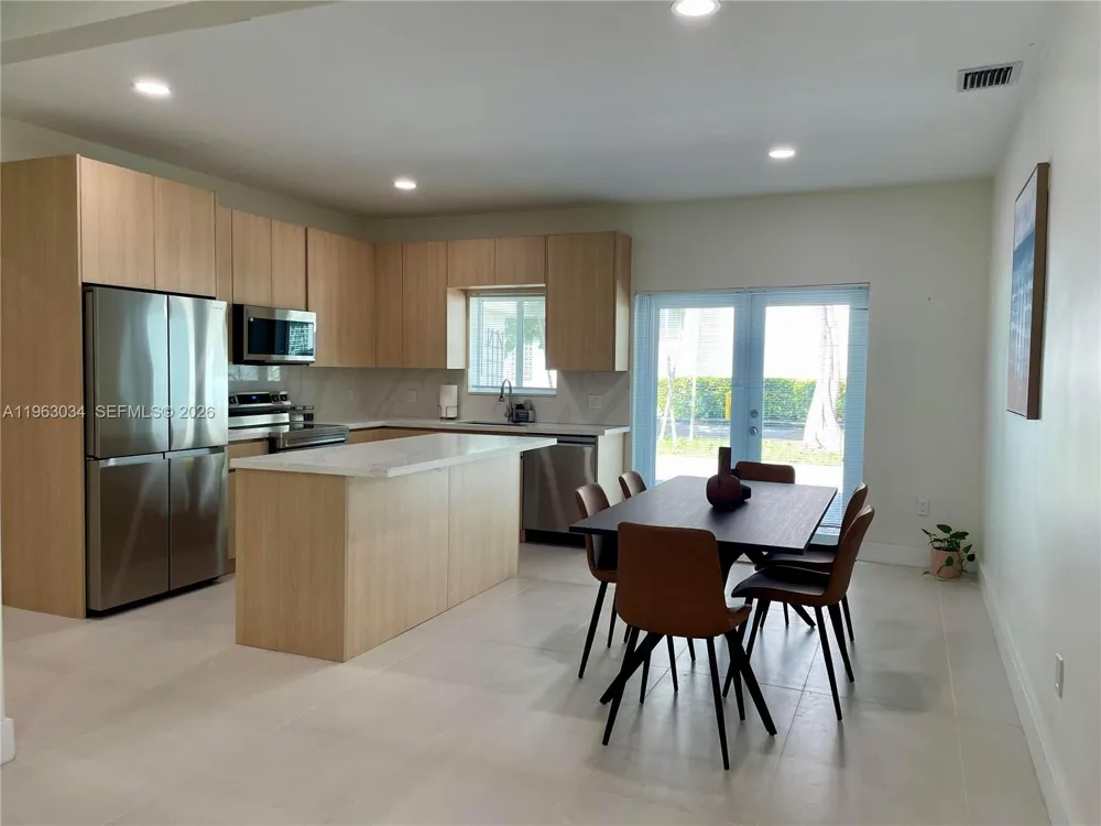 5352 Orduna Dr #0 Coral Gables, FL 33146