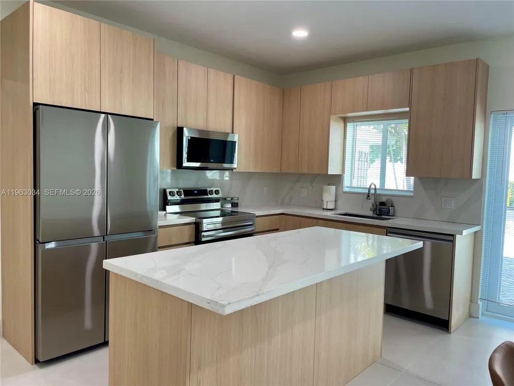 5352 Orduna Dr #0 Coral Gables, FL 33146