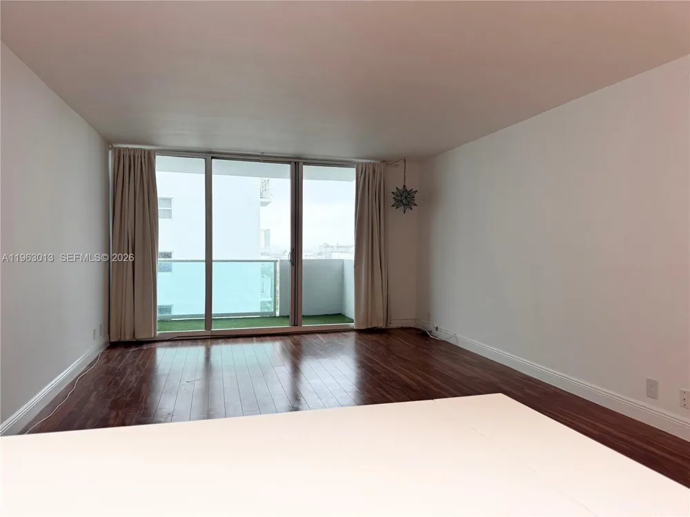 1200 West Ave #1418 Miami Beach, FL 33139