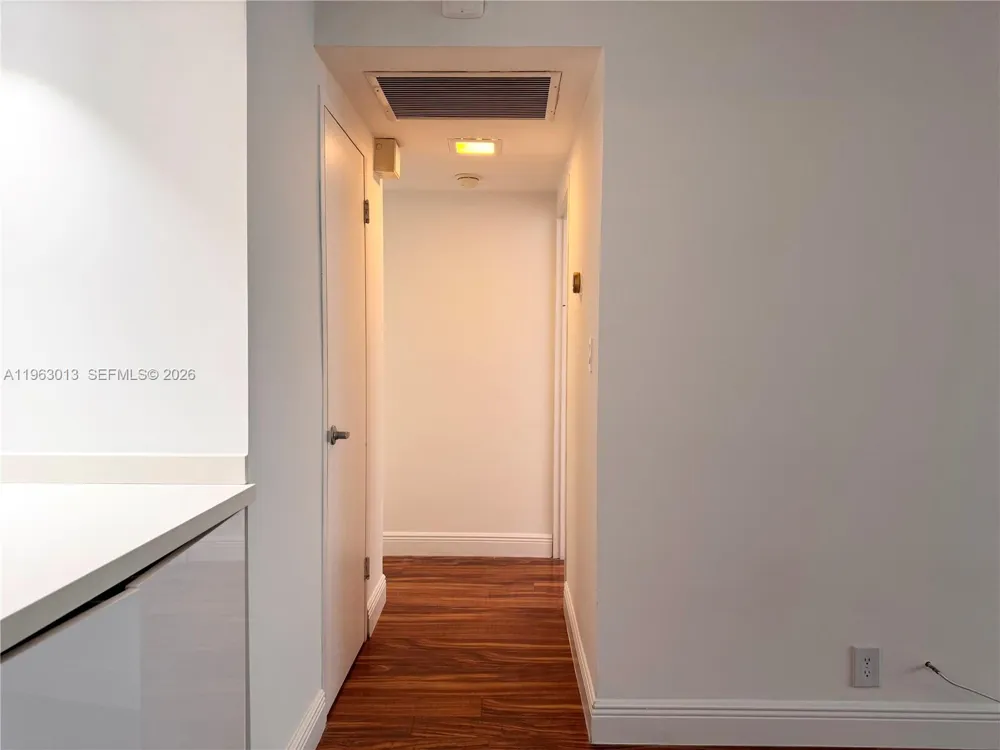 1200 West Ave #1418 Miami Beach, FL 33139